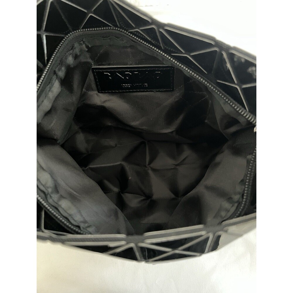 bao bao Issey Miyake Black Prism Chain Crossbody Bag EUC - Picture 5 of 7